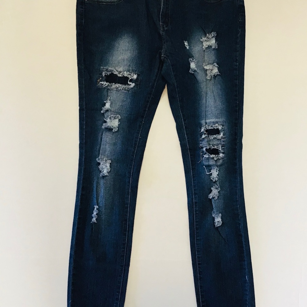Jeans - Picture 2 of 3